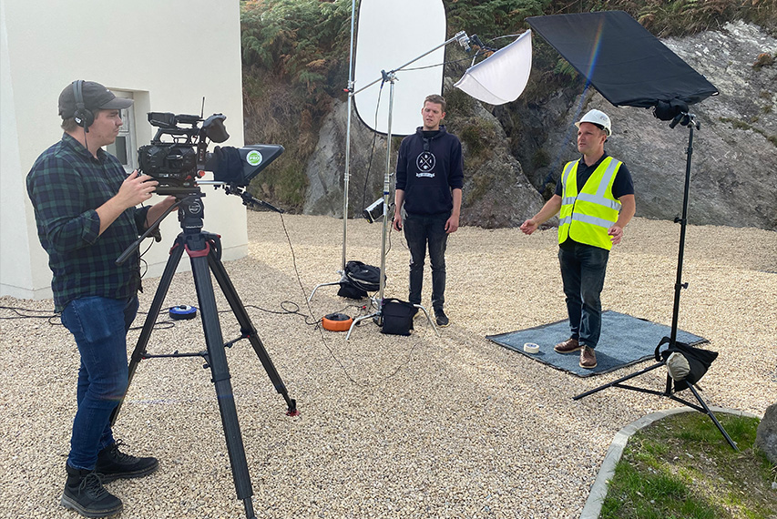 sdfsd industry-leading studio facility